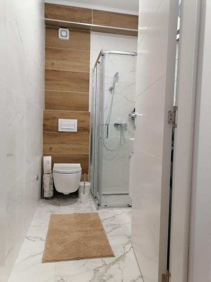 Appartamento Spring Deluxe Novi Sad Esterno foto